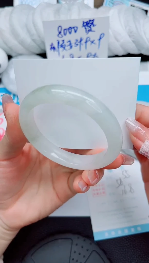 石英质玉手镯未镶嵌55-58