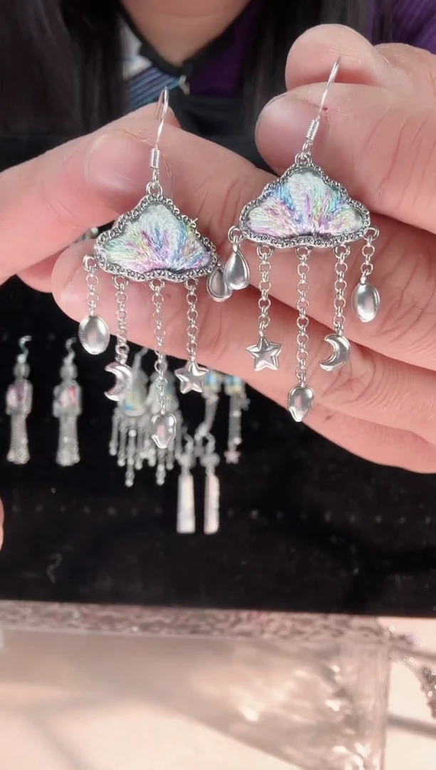 织绣苗银苗绣手工刺绣耳环55