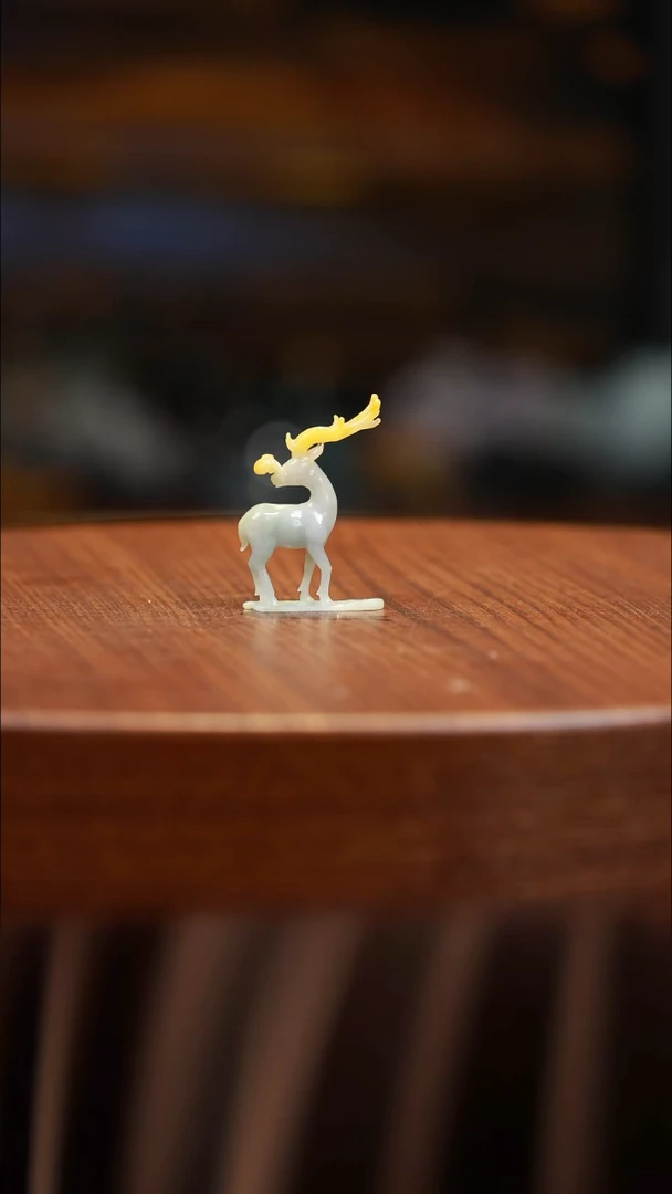 翡翠摆件未镶嵌翡翠灵鹿
