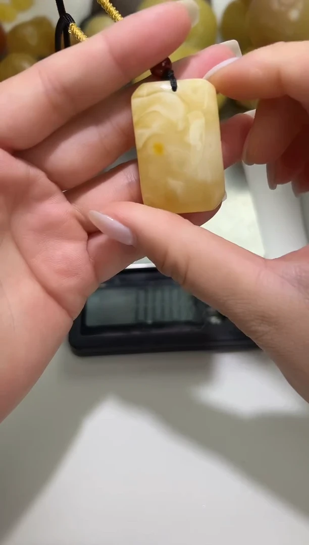 裸石琥珀未镶嵌琥珀蜜蜡吊坠
