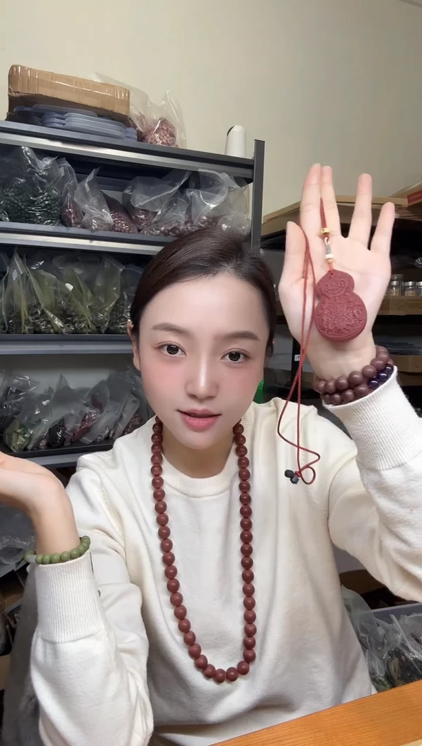 泥塑红麝息肌大葫芦牌
