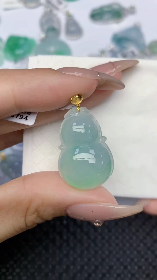 颈饰18K金镶嵌翡翠天然缅甸翡翠a货百元以上9元证书费自理