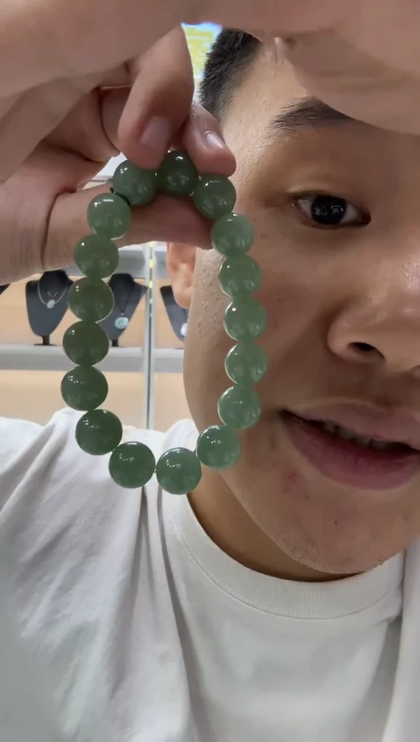 翡翠未镶嵌颈饰天然翡翠A货孤品一件