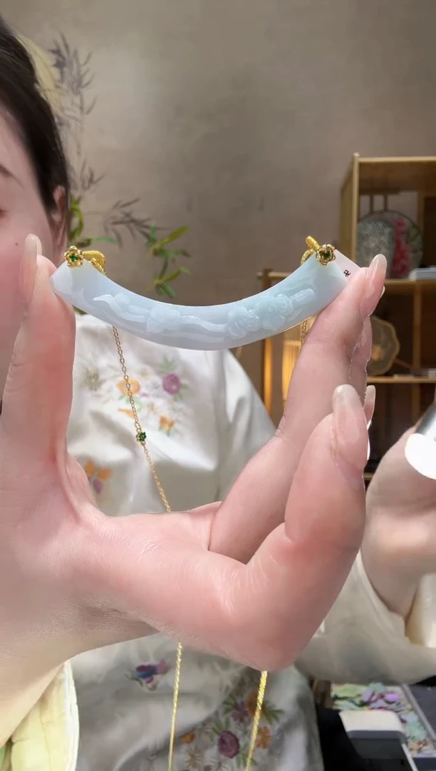 【闪购商品】翡翠颈饰未镶嵌吊坠