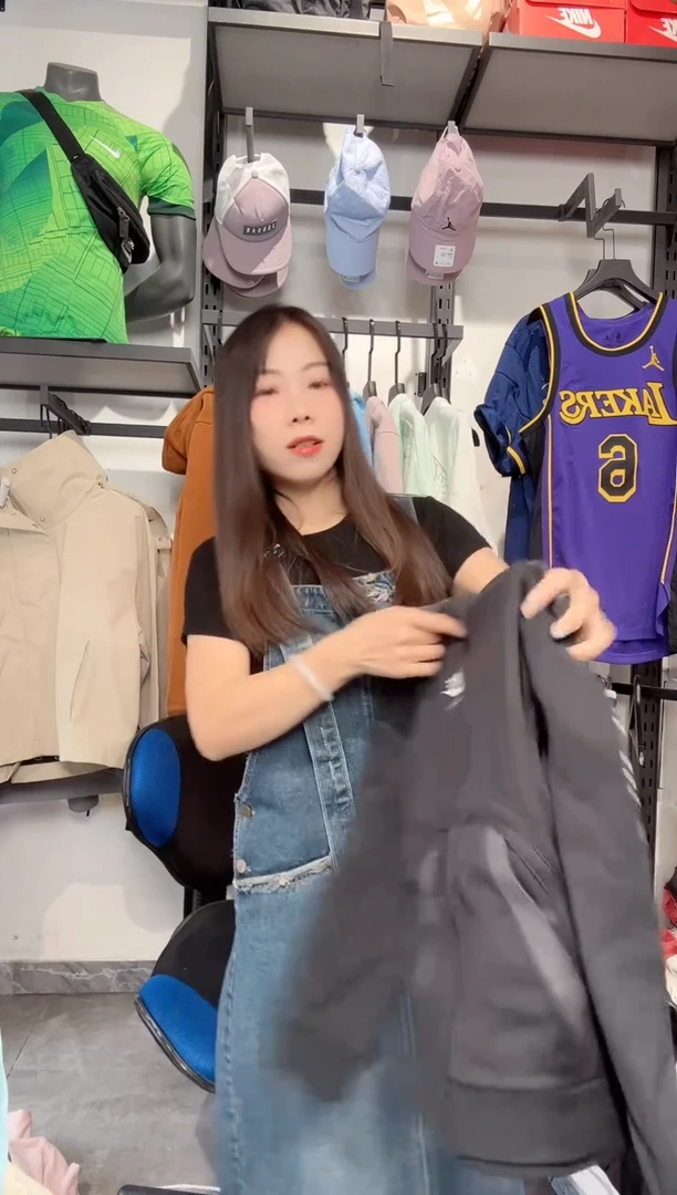 1613  编码 瑕疵款直播间过款为准 尺码