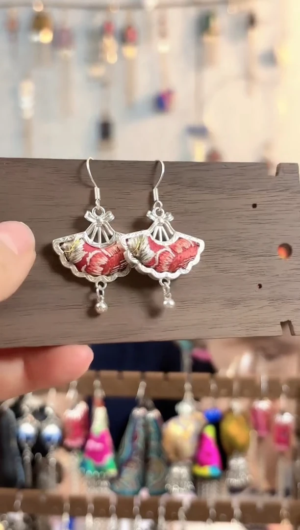 织绣织绣非遗老绣饰品058