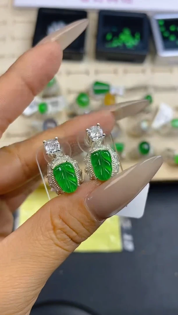 定制翡翠未镶嵌天然翡翠蛋面73