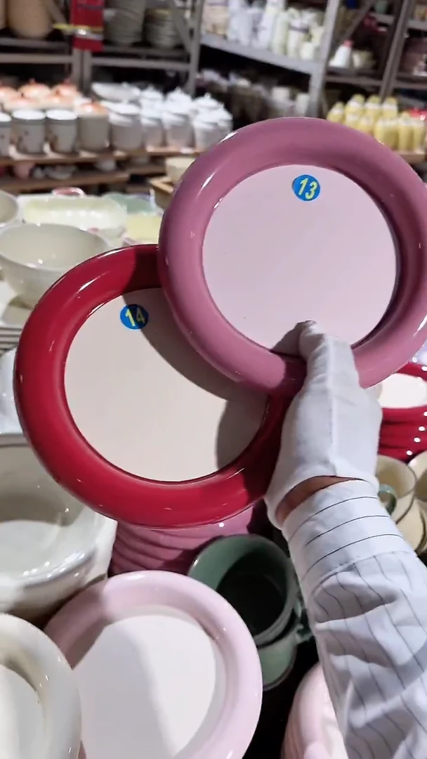 陶瓷2个胖胖盘微瑕 凑满20元包邮