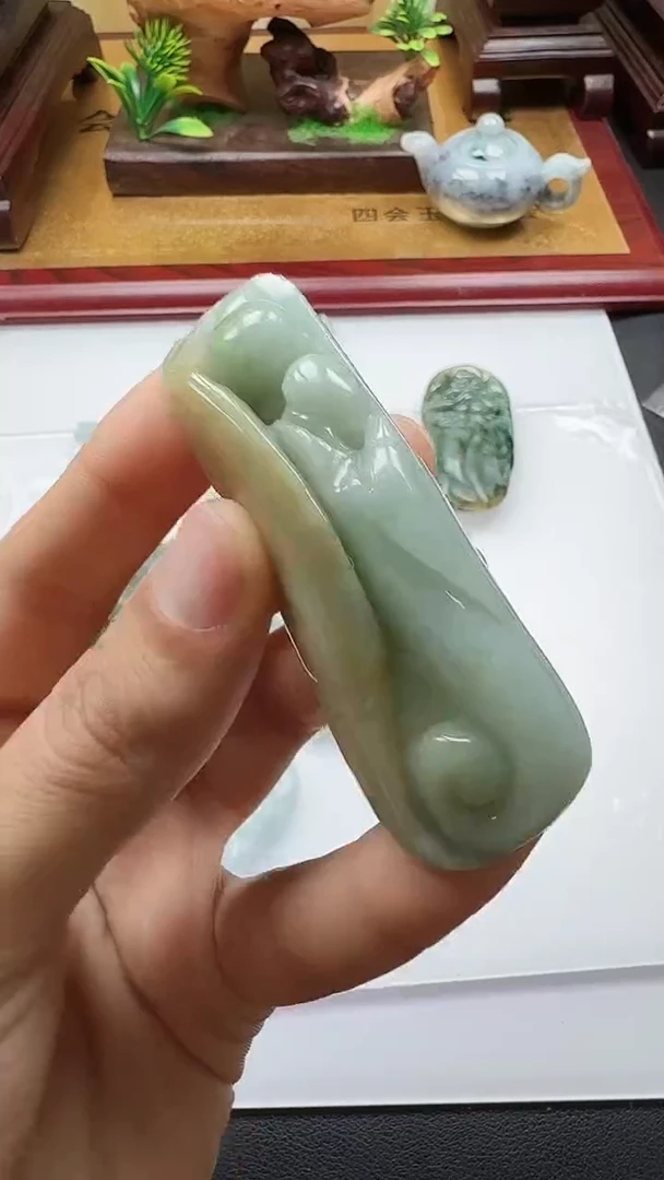 吊坠(不含链)未镶嵌翡翠1