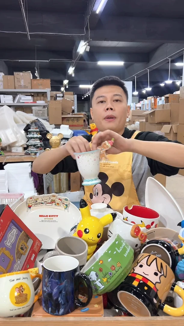 瓷片姜饼人一杯一勺