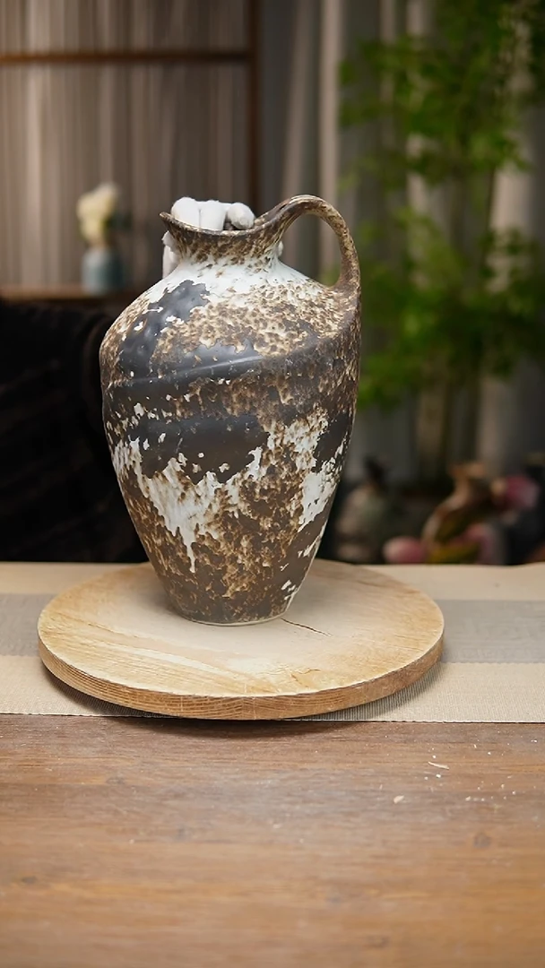 【闪购商品】陶瓷  花器诧寂黑奶壶