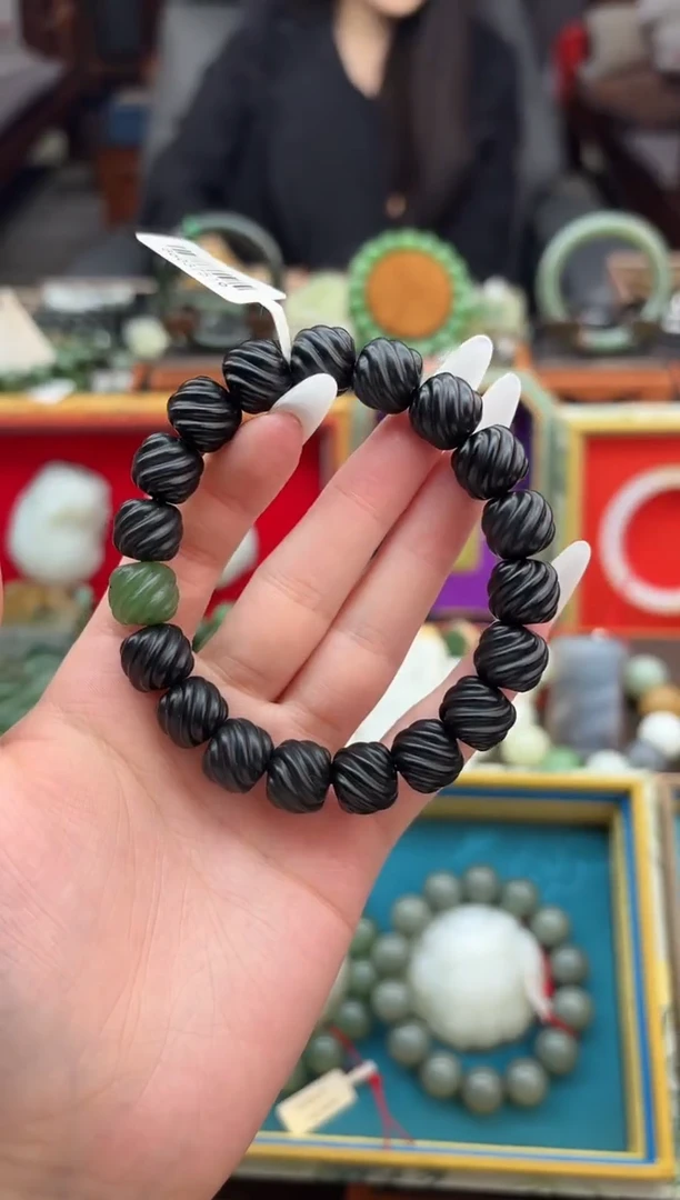 未镶嵌手串和田玉董小姐推荐 多样性发货 拍一发一my12