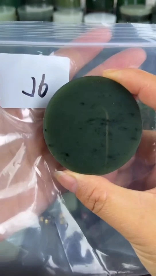 和田玉未镶嵌珠宝半成品镯芯