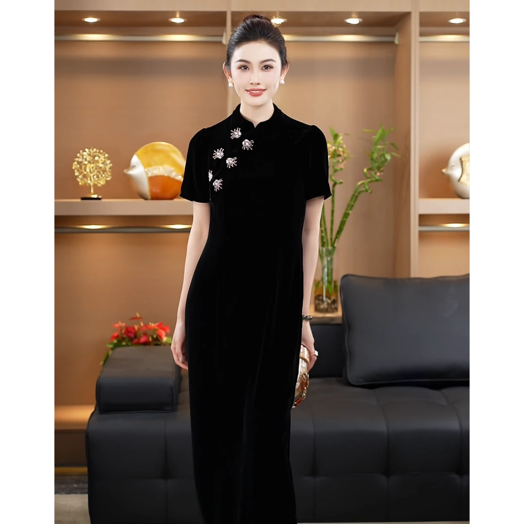 国色天香撞色盘扣黑色真丝丝绒气质百搭通勤夏季连衣裙A050660