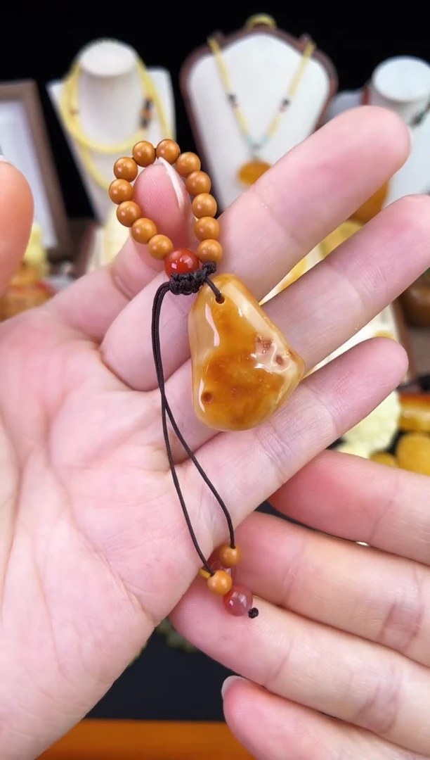 琥珀未镶嵌珠宝奇石柒月