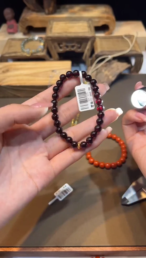 18K金镶嵌手链石榴石手饰@@D2125