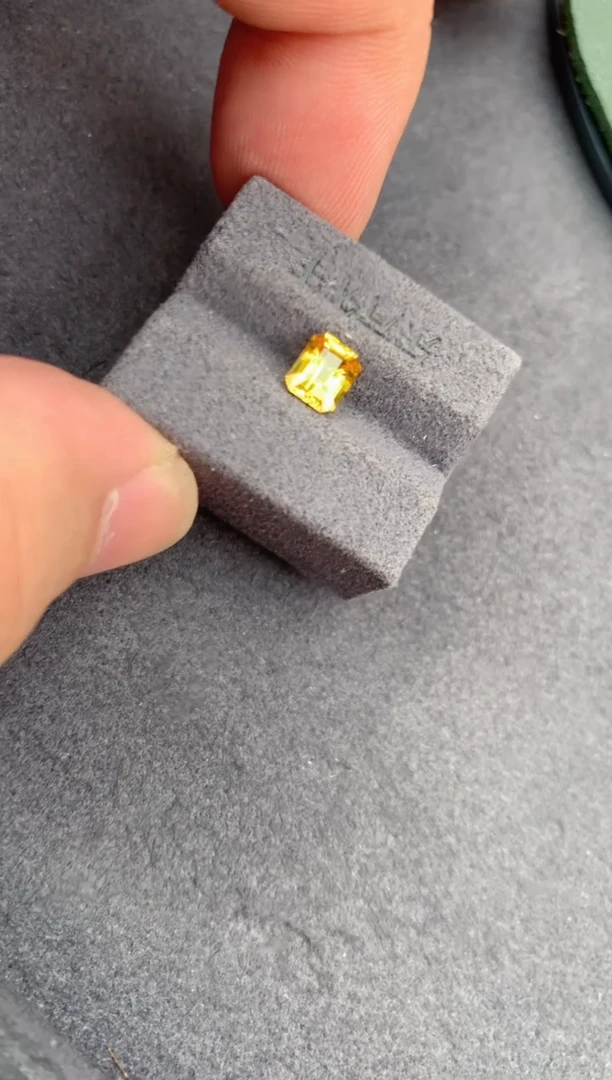 裸石彩色蓝宝石1.03ct黄蓝宝 定制 ac