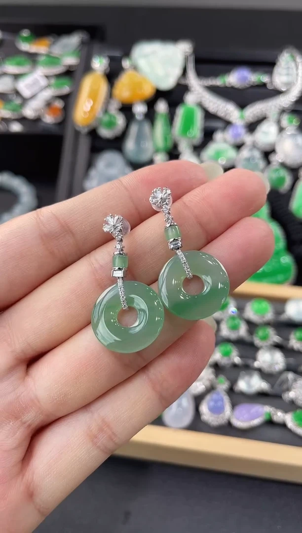 18K金镶嵌翡翠耳饰ZHG00905-31