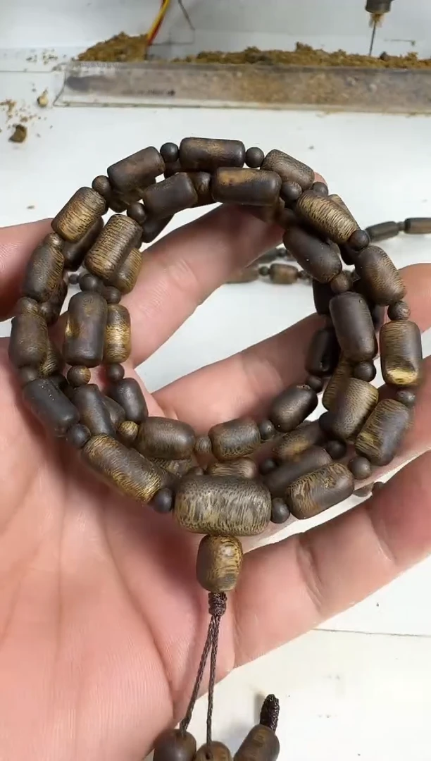 手串沉香乌身留疤多圈