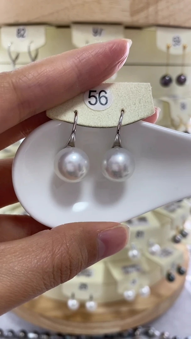 【闪购商品】海水珍珠耳饰18K金镶嵌海水珍珠耳饰