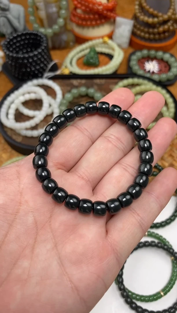 颈饰未镶嵌和田玉手串