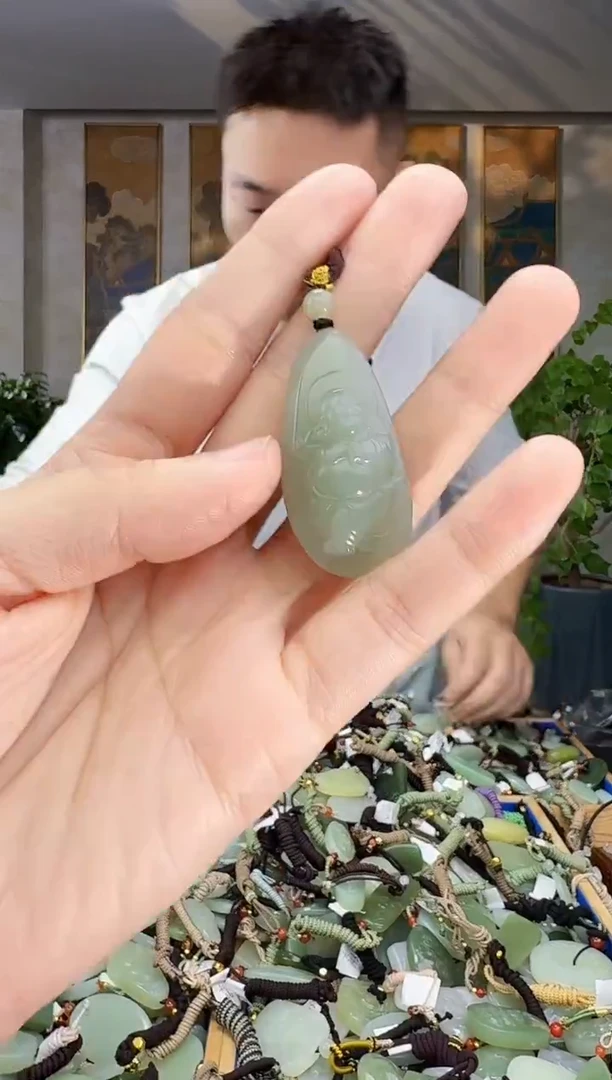 未镶嵌和田玉挂件拍一发一