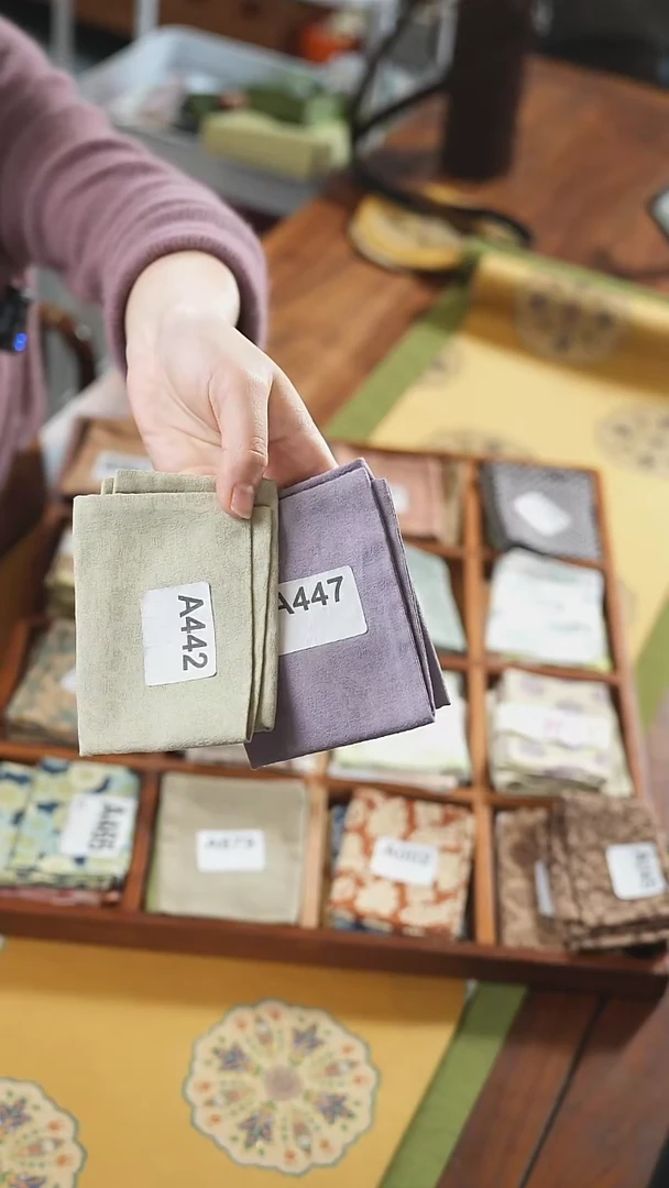 【闪购商品】紫色两条.一条茶白········