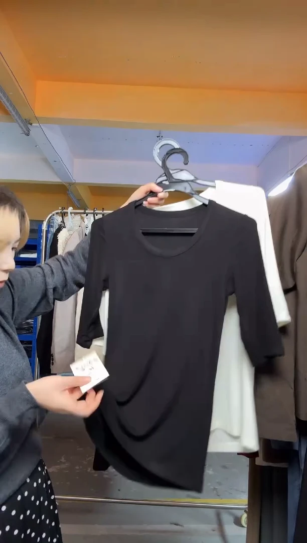 B9053黑色短袖打底T