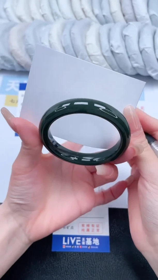 【闪购商品】和田玉手镯未镶嵌T180-54.8