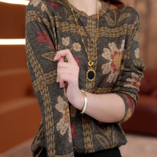 2025新款花婉莹嫣优雅圆领高端小衫套头时髦长袖上衣打底衫女
