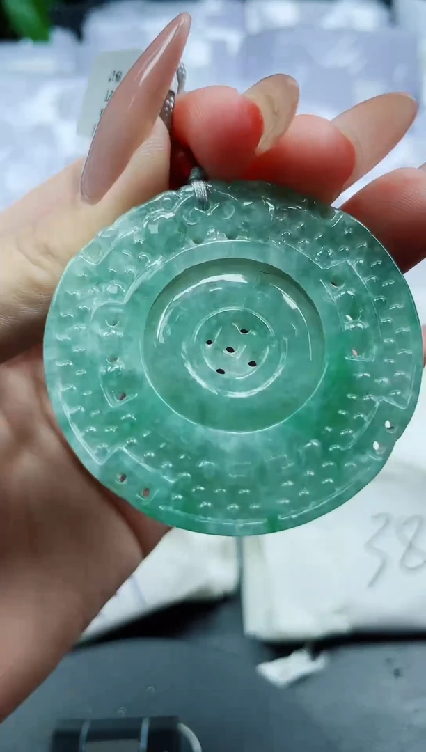 颈饰未镶嵌翡翠翡翠多样性发其一