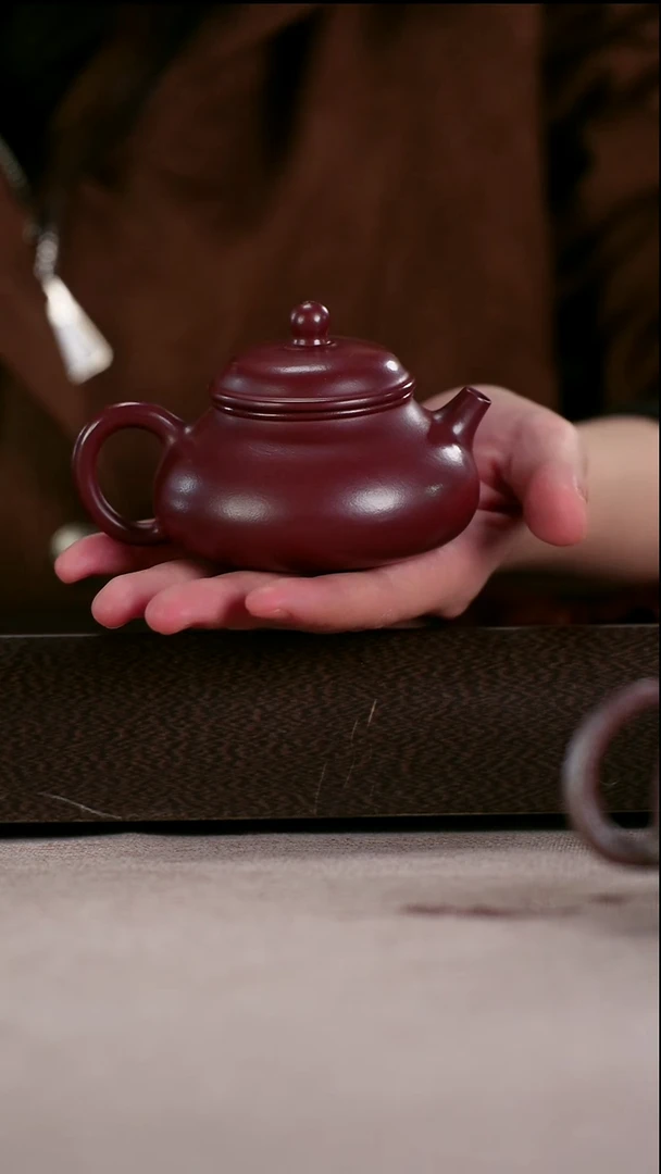 茶壶紫砂纯料龙血砂精工容天130cc