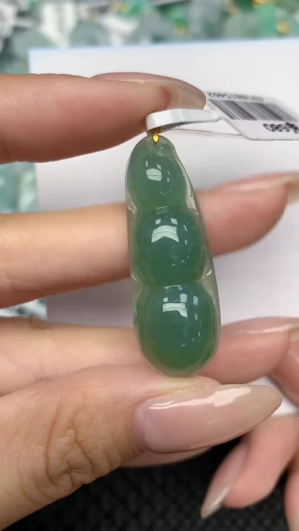 翡翠未镶嵌颈饰天然翡翠a货