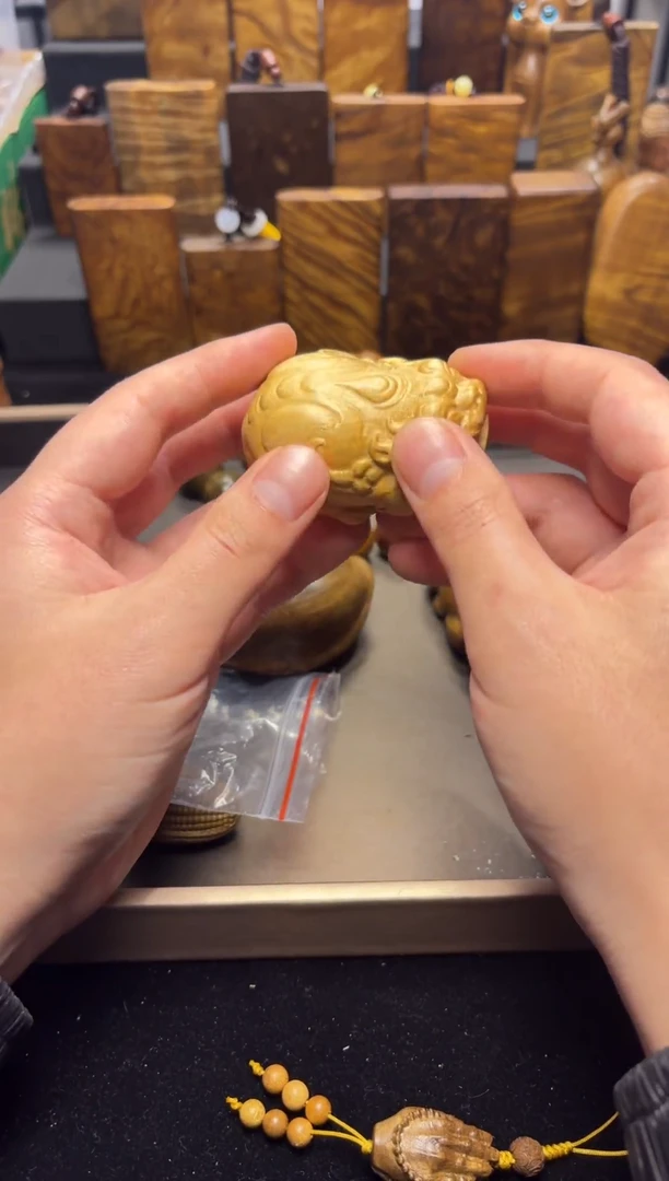 【闪购商品】楠木（金丝楠）手串/手链貔貅雕件123
