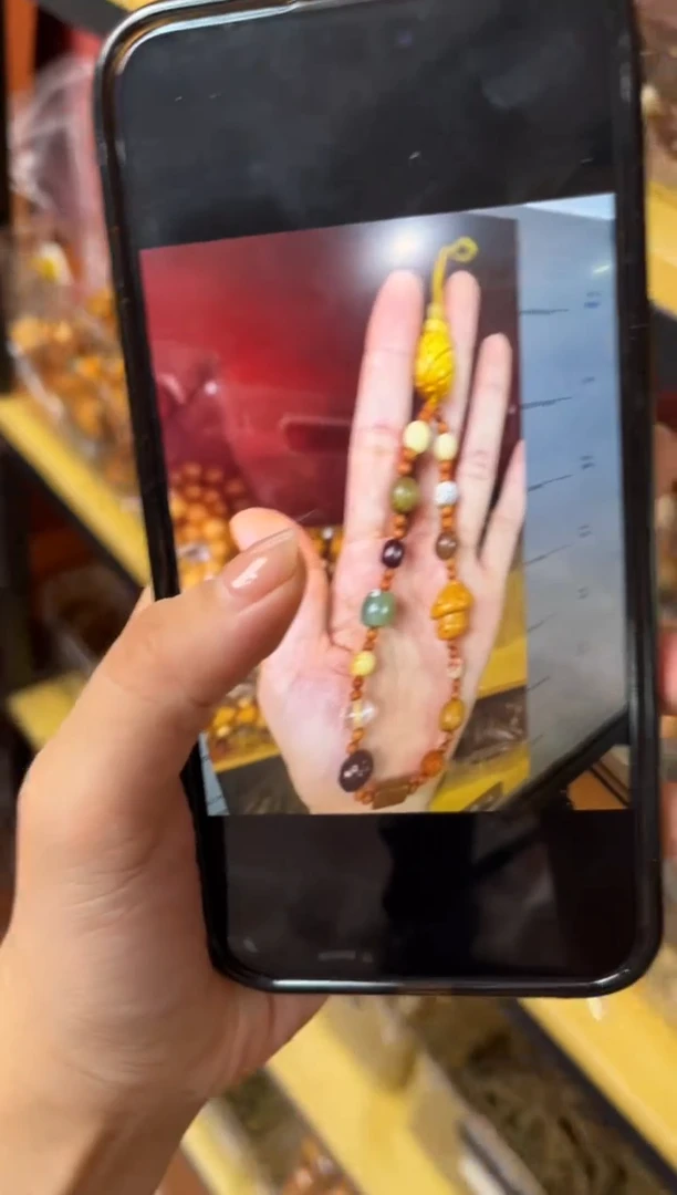 维腊木（绿檀）无事牌024-手机链-菠萝款