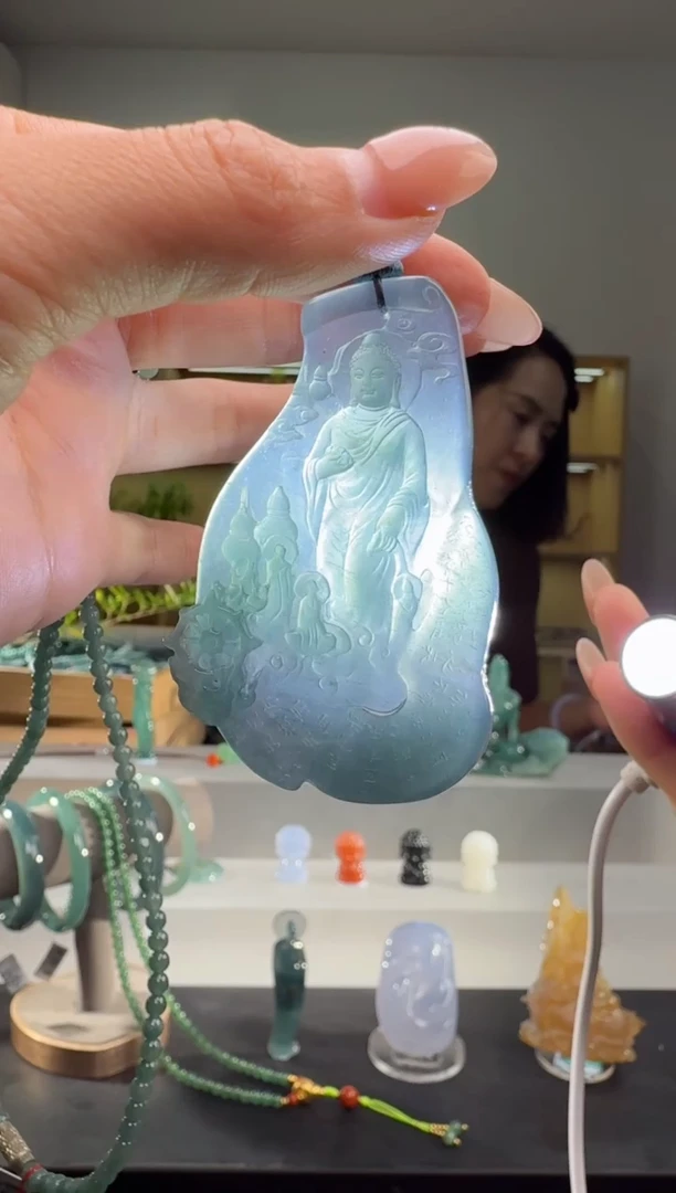 吊坠(赠链)未镶嵌翡翠佛