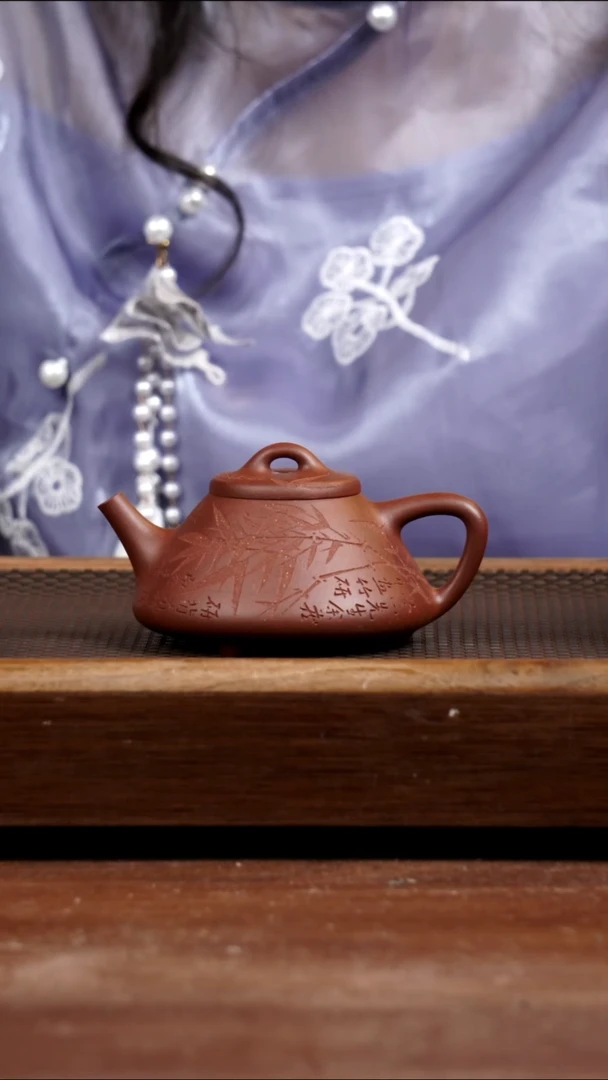 茶壶紫砂玫红底槽青子冶170CC