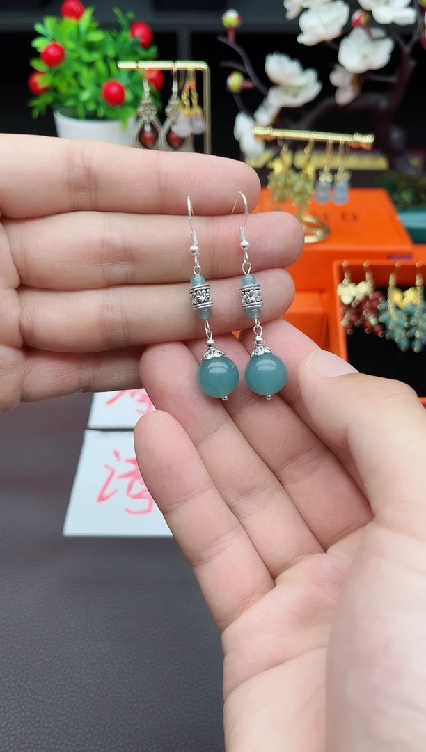 石英质玉（天山翠）银S925镶嵌耳钉X04