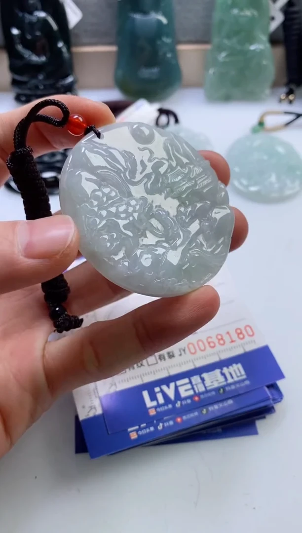 【闪购商品】翡翠挂件未镶嵌