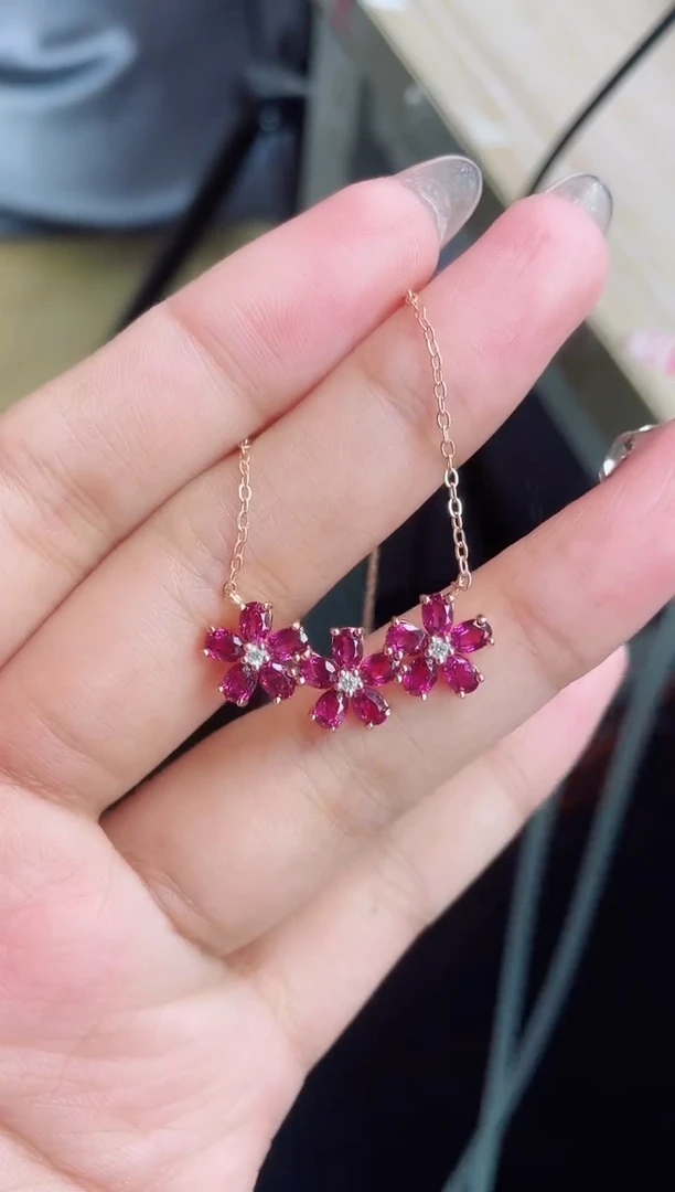 【闪购商品】石榴石颈饰银S925镶嵌吊坠