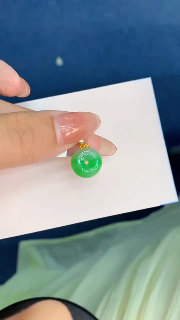 翡翠18K金镶嵌吊坠(不含链)1