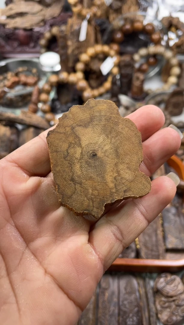 沉香沉香碎屑达拉干  沉香6