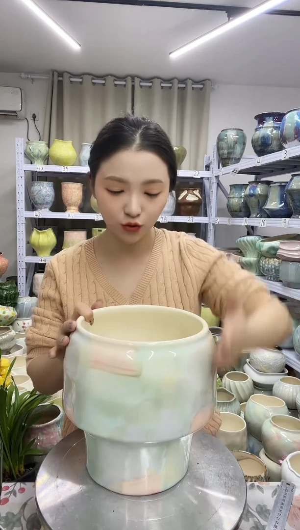 【12.7号】  花盆  高 ： 21   口：18