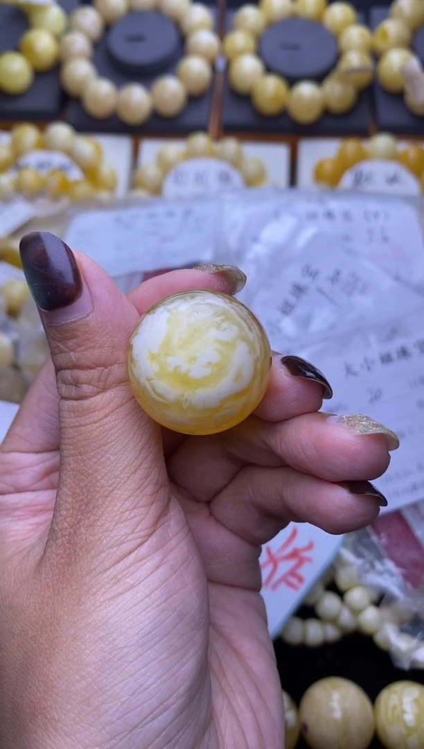 裸石琥珀未镶嵌大小姐珠宝113