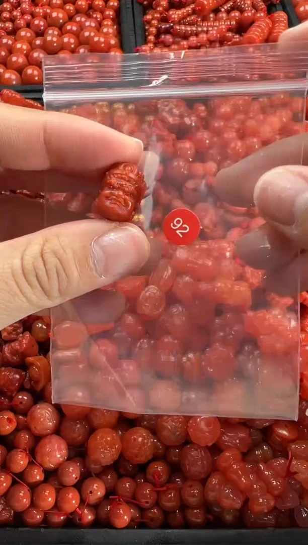 【闪购商品】南红玛瑙颈饰未镶嵌1