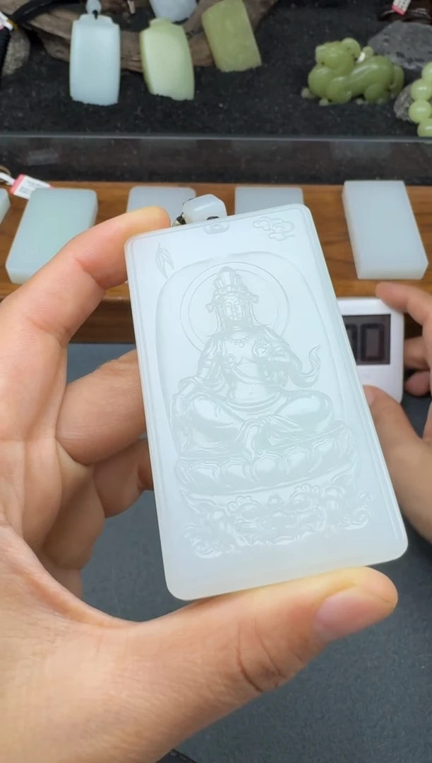 颈饰未镶嵌和田玉2