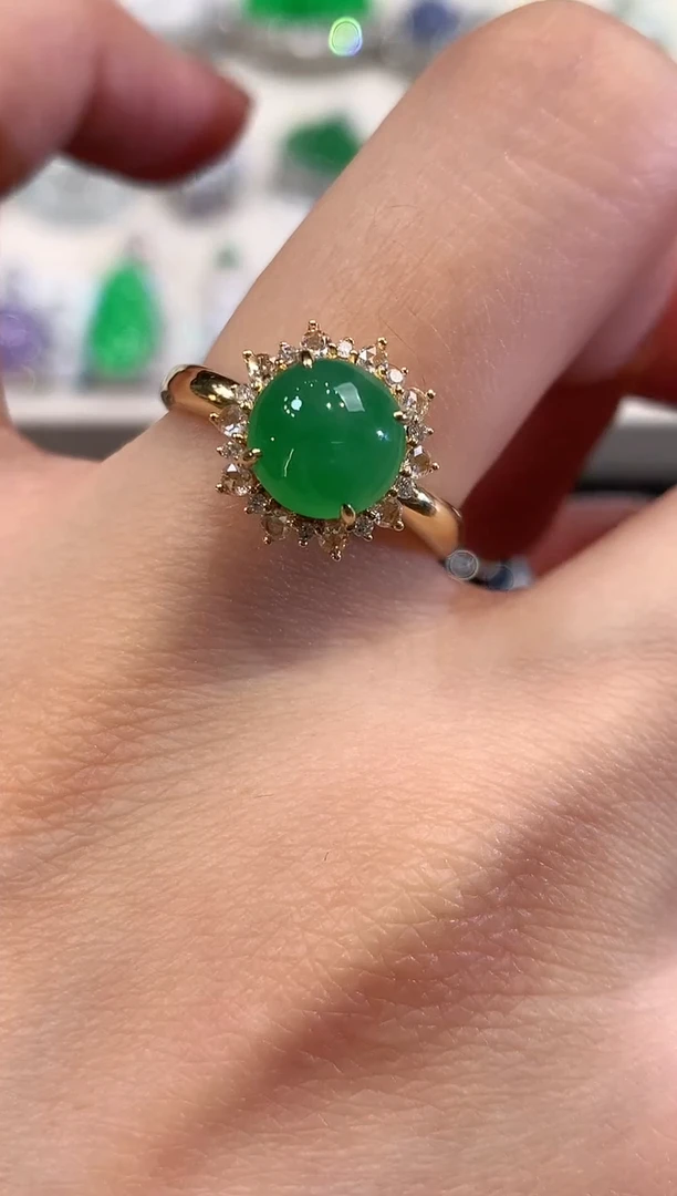 18K金镶嵌戒指翡翠q48