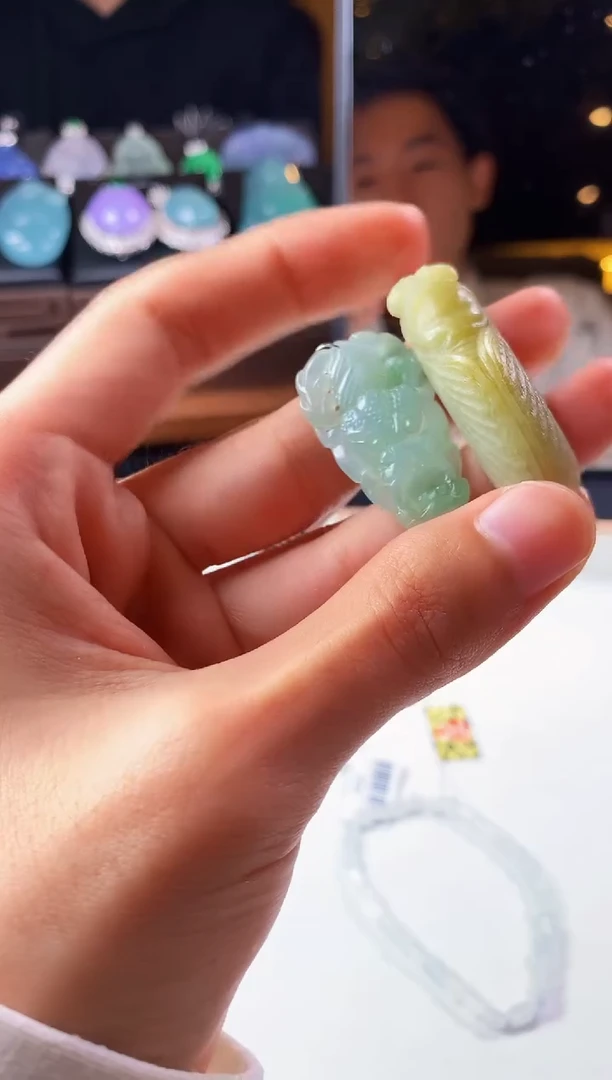 未镶嵌定制翡翠S毛货不退不换