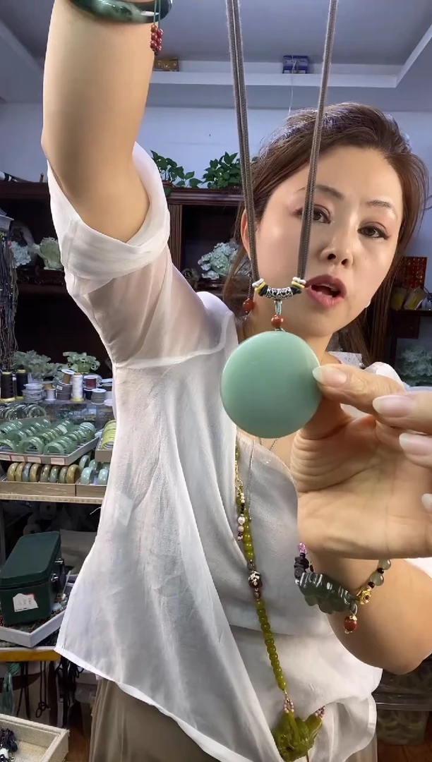 未镶嵌蛇纹石玉护心镜多样性随机发一