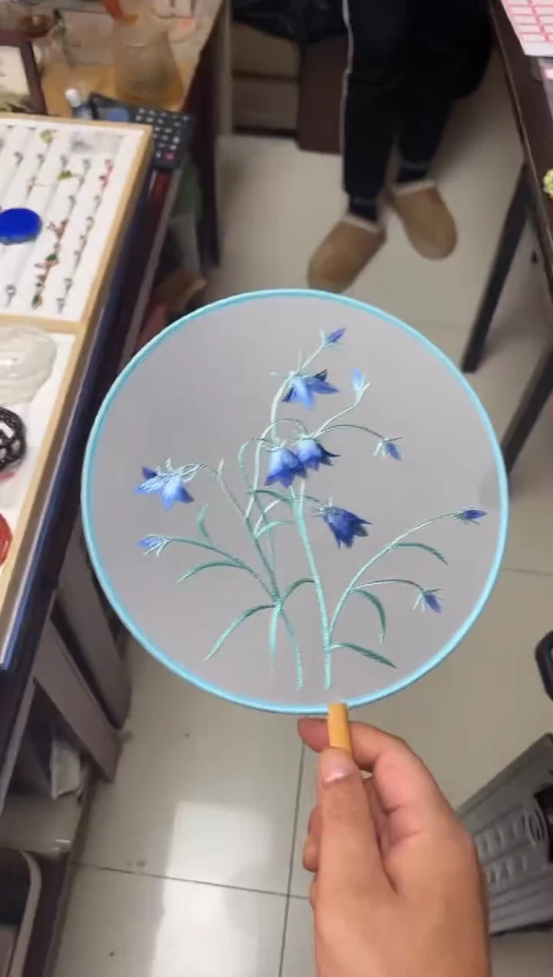 【闪购商品】蓝色玉兰景泰蓝珐琅扇子